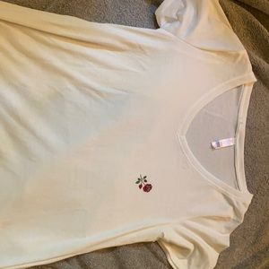 Medium, white lulaRoe tee shirt. Super soft!